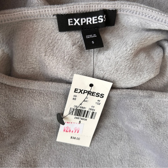 NWT Velour SquareneckCrop Top - Picture 3 of 4